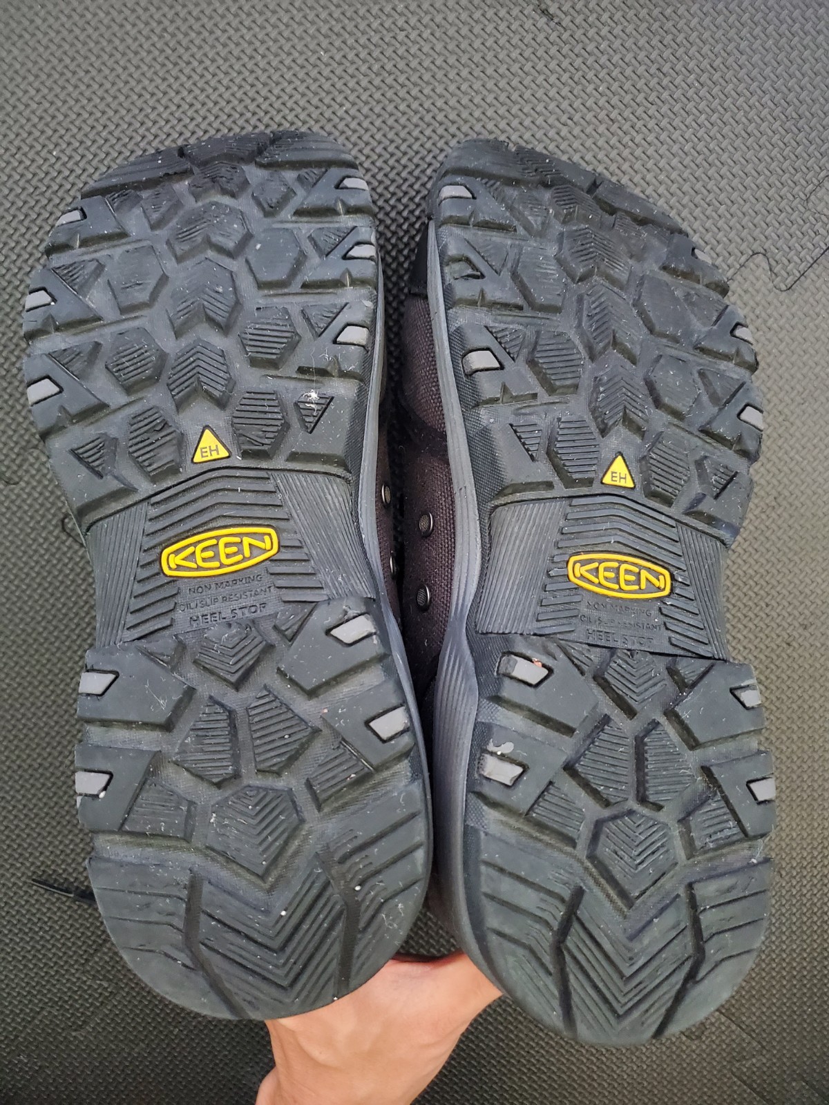 Stivali KEEN UTILITY Roswell neri in tela da uomo misura 10EE larghi