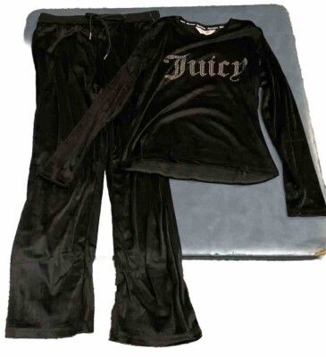 Juicy Couture NWT 2-piece set NWT! Juicy Couture 2 Piece Set Size 4 Light Purple ruffle  main image 3