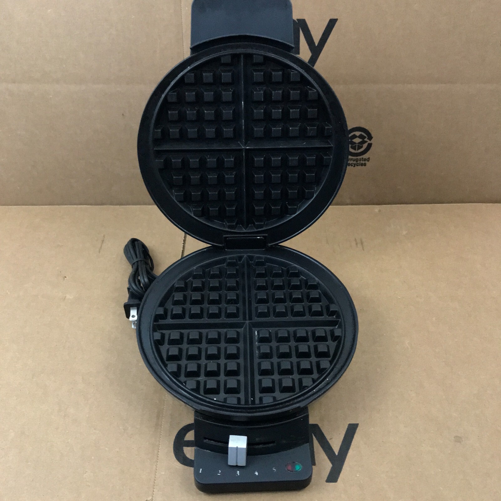 Cuisinart WMRCA Round Classic Waffle Maker Stainless 313092282279 eBay