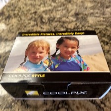 Nikon Coolpix S220 10MP Digital Camera w/ 3x Optical Zoom 2.5" LCD Cobalt Blue