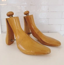 Vintage Wood Shoe Lasts Boot Stretchers Adjustable Cobbler Forms Pair Shoe Trees