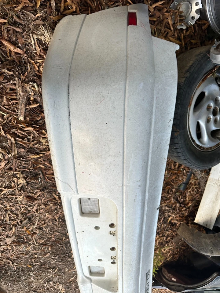 92-94 ECLIPSE TALON Laser 1G 1GB OEM CUBIERTA DE PARACHOQUES TRASERO Foto 4 de 4