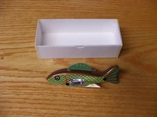 Beautiful Contemporary C Hines Heddon 400 Style Bat Wing Decoy in Green Scale