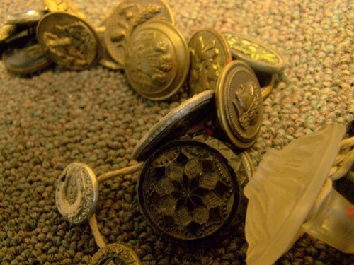Estate Find Strings Chain Antique Buttons Sewing Mixed Lot - Picture 5 of 24