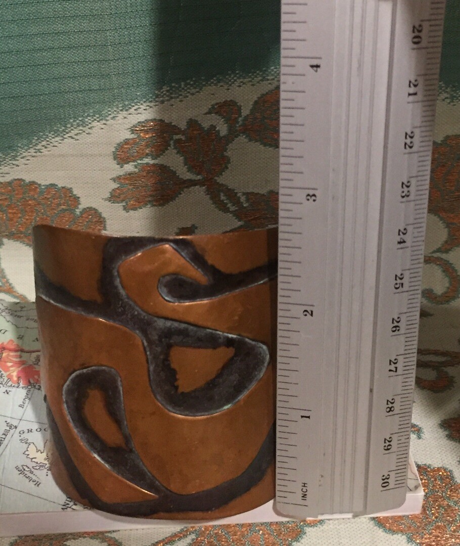 Medium-Wide Native American Solid Copper Cuff Bra… - image 11