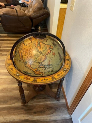 ACHILLE - ZOFFOLI MID CENTURY OLD WORLD GLOBE BAR, WITH MATCHING
