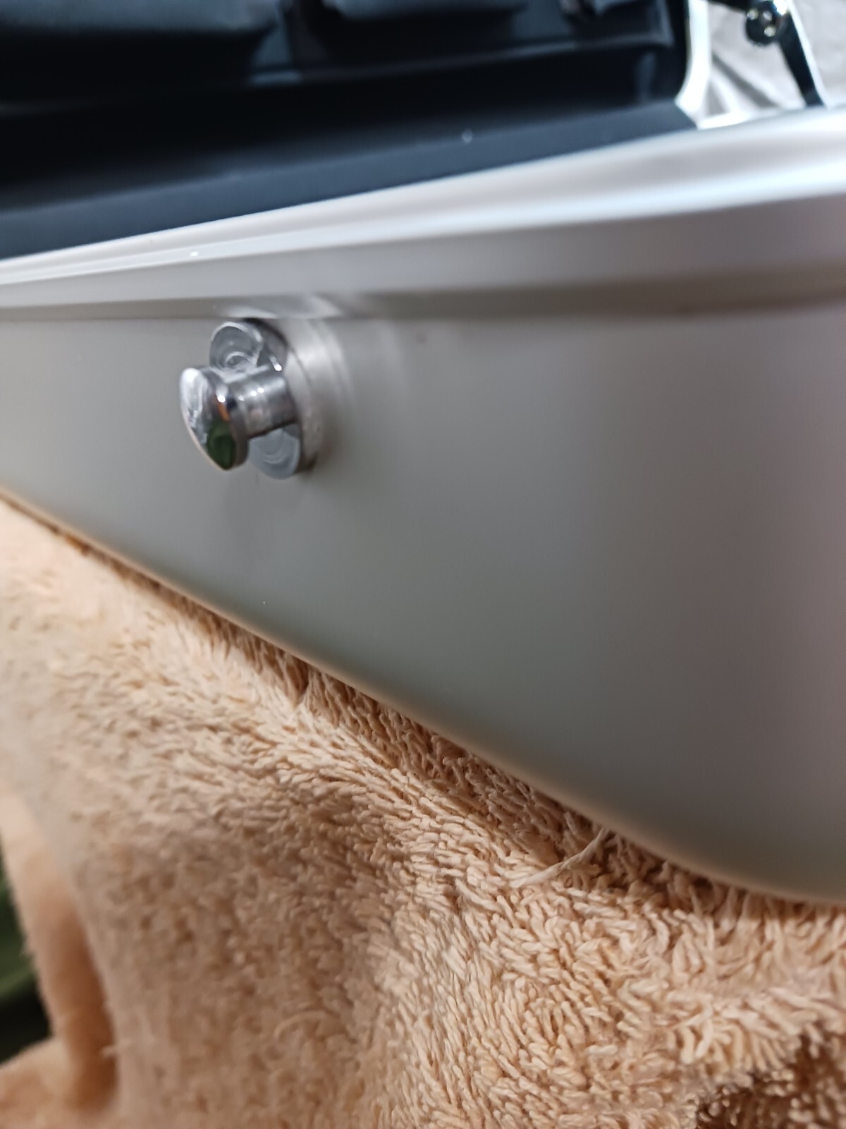 samsonite aluminum briefcase 