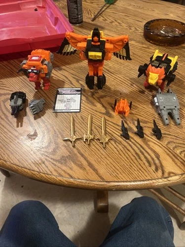 Vintage Transformers G1 Predacon Lot Of 3 Figures & Accessories