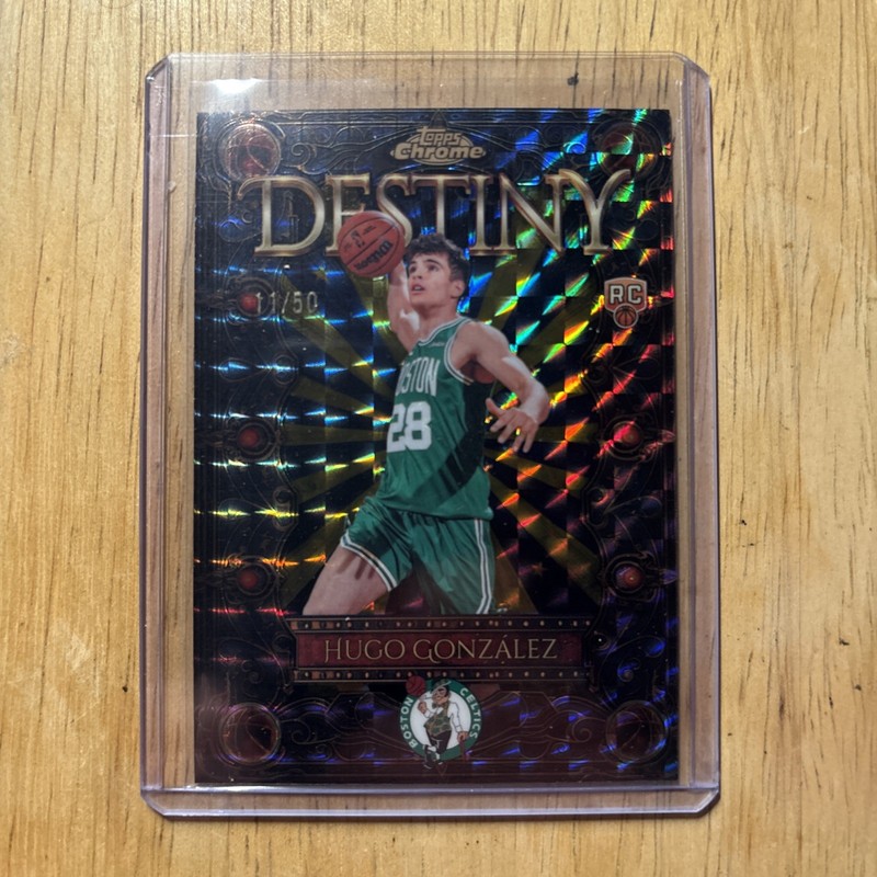 2025 Topps Chrome Basketball Hugo González Gold Destiny 11/50