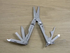 Leatherman Micra Multi-Tool, Knife, Scissors, Key Ring, Stainless - Excellent