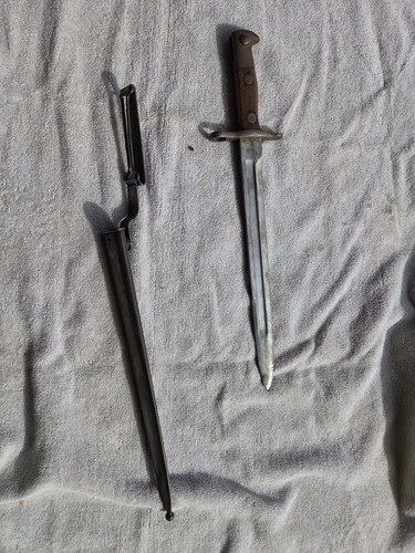 Spanish American War M1898 Bayonet With Metal Scabbard