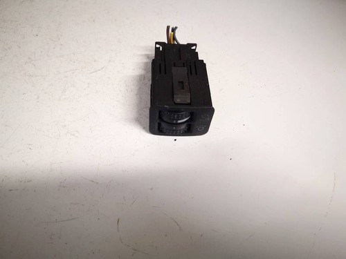 Volkswagen Bora 2003 Headlight Range Control Light Controller Ligh #2632855-04