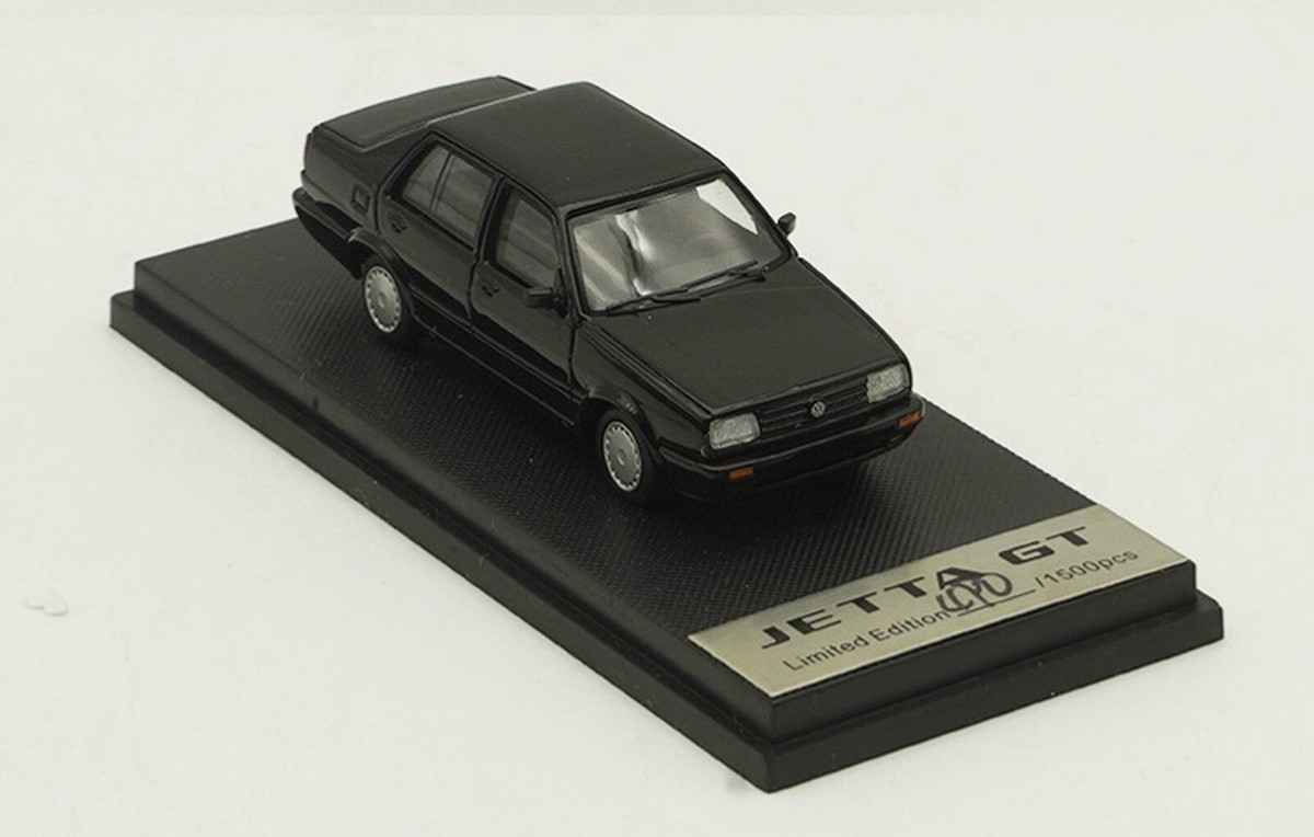 1/64 フォルクスワーゲン ジェッタ　4台セット Amazon | PCX87 1/87 フォルクスワーゲン ジェッタ 2 メタリック