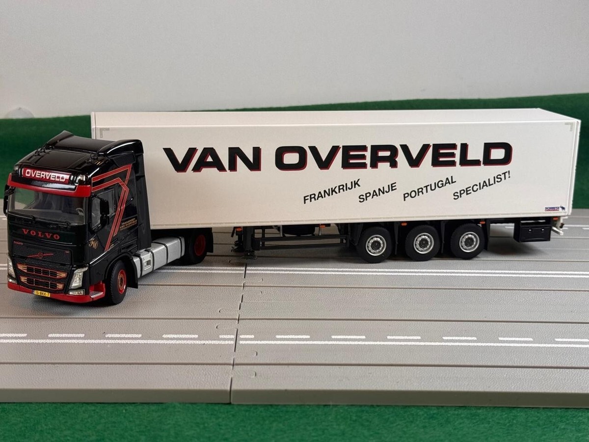 WSI truck models, Volvo FH4 Glob. 4X2 Box Trailer 3 Axle , VAN