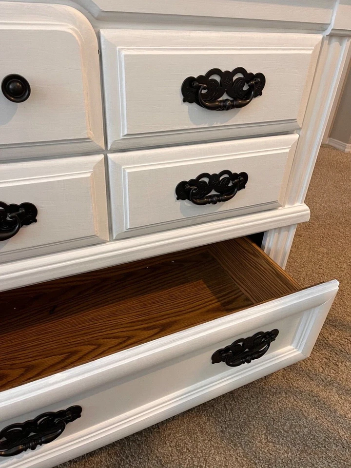 Cómoda de roble macizo blanco con 8 cajones (nueva reforma) entrega local disponible Foto 4 de 4