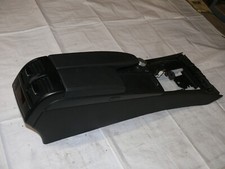 Mercedes E350 CDI Coupe C207 3,0 170KW 231PS Mittelkonsole Mittelarmlehne R17