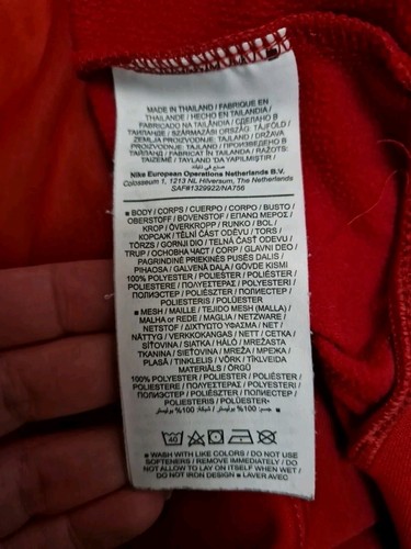 Nike Dri-Fit Red Hoodie With Zip Pockets And Thumb Holes Mens Size Small - Picture 8 of 9