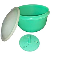 Tupperware Crisp It Lettuce Keeper Spike Jadeite Green Bowl 1424 1425 Vintage 8"