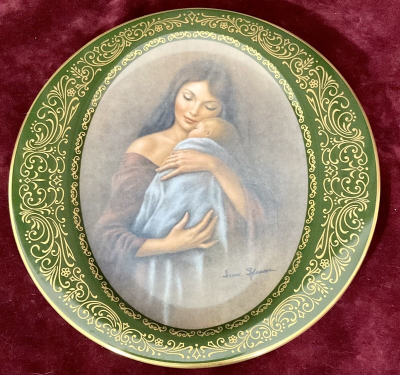 Pickard China “First Edition” Irene Spencer Mother's Love Series Plate 3135/7500
