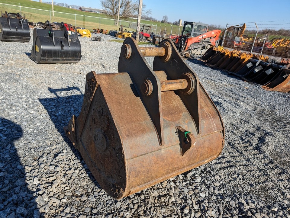 42" Geith Excavator Bucket; 80 mm Pins; Fits Deere, Case, Hitachi eBay