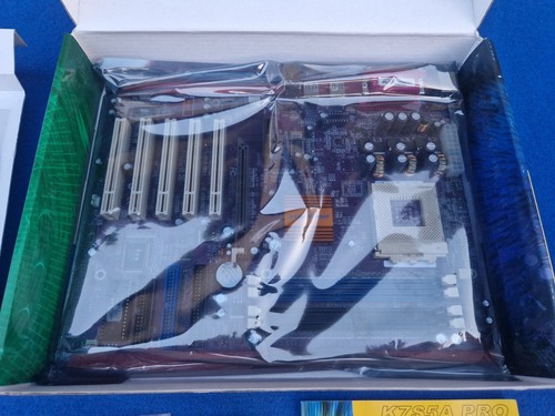 mint and sealed! Elitegroup K7S5A Pro AMD Athlon Mainboard Socket A / 462 - Picture 5 of 6
