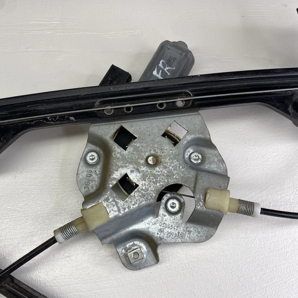 Chrysler 300 2005-2010 pasajero ventana delantera derecha motor regulador OEM Foto 4 de 4