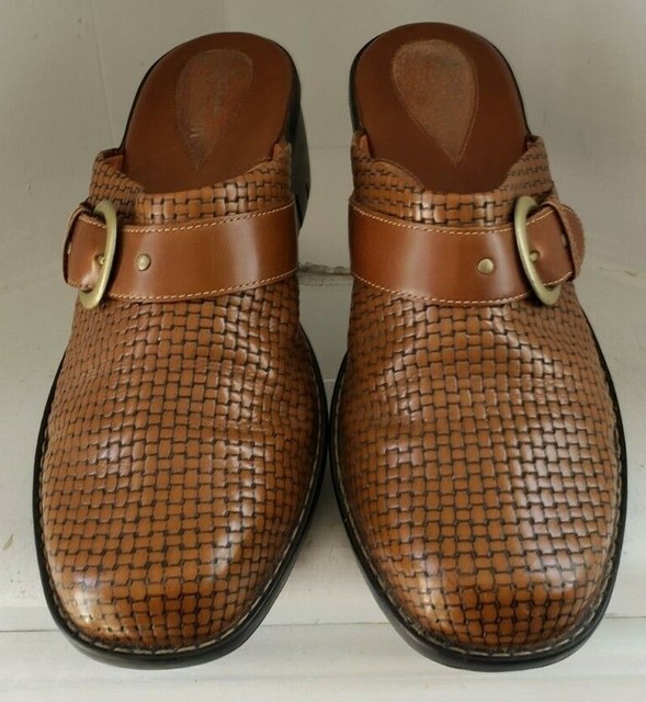 clarks artisan clogs