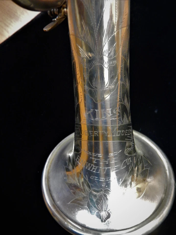 H.N. Trompeta White King Liberty plata oro lavado campana/adorno con Equa-Tru #32 y lira Foto 3 de 4