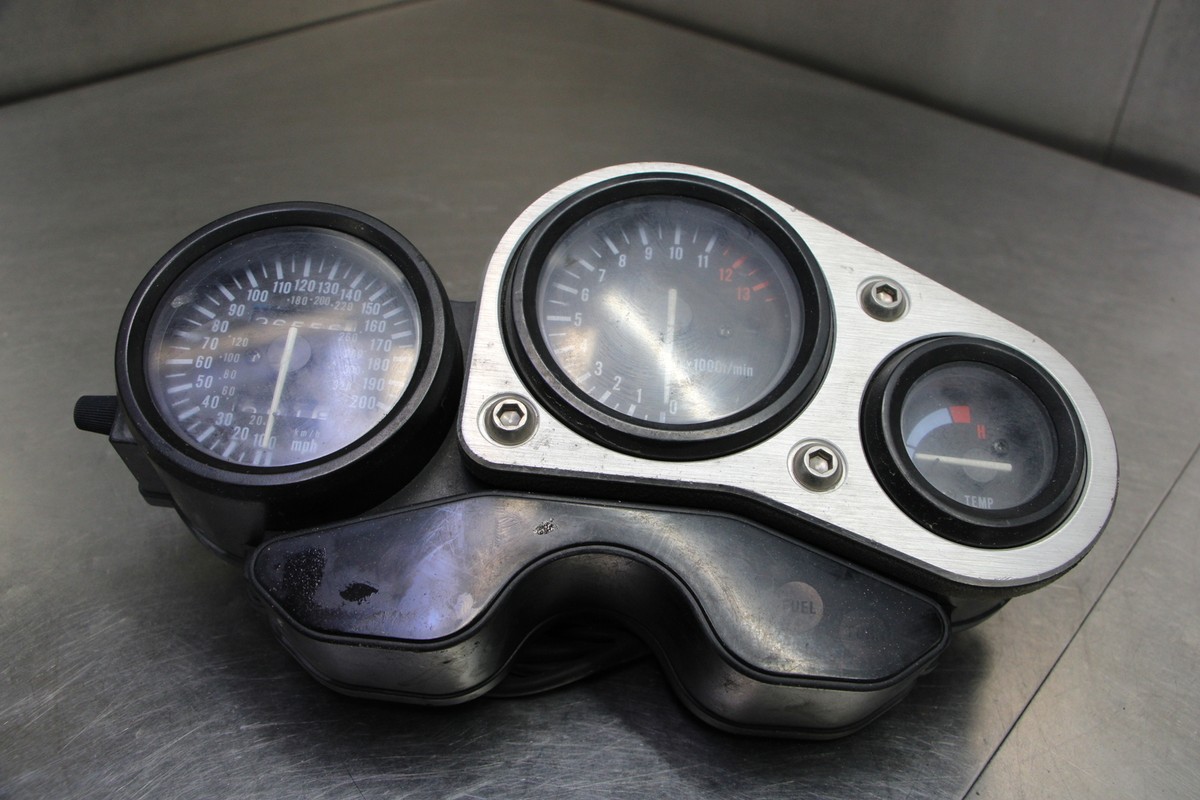 GSX-R1100 gsxr1100メーターassy 93-98 Suzuki GSXR1100W GSXR1100 Gauges Speedo Tach Cluster