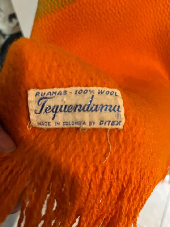 Vintage Green/Orange 100% Wool Poncho Made In Columbia L 50" W 52" - Image 4 of 4