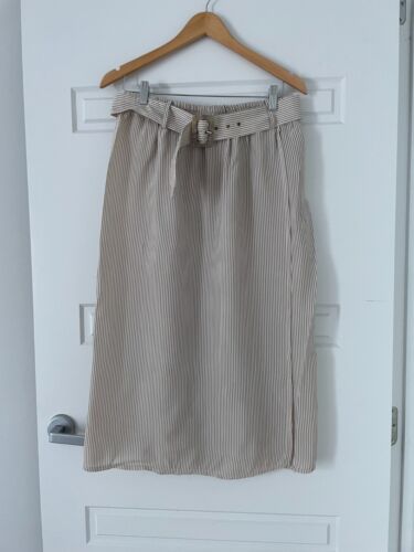 Table Eight Petites Midi Skirt - Size 14 - 5+ items postage free (AU Only) - Picture 1 of 11
