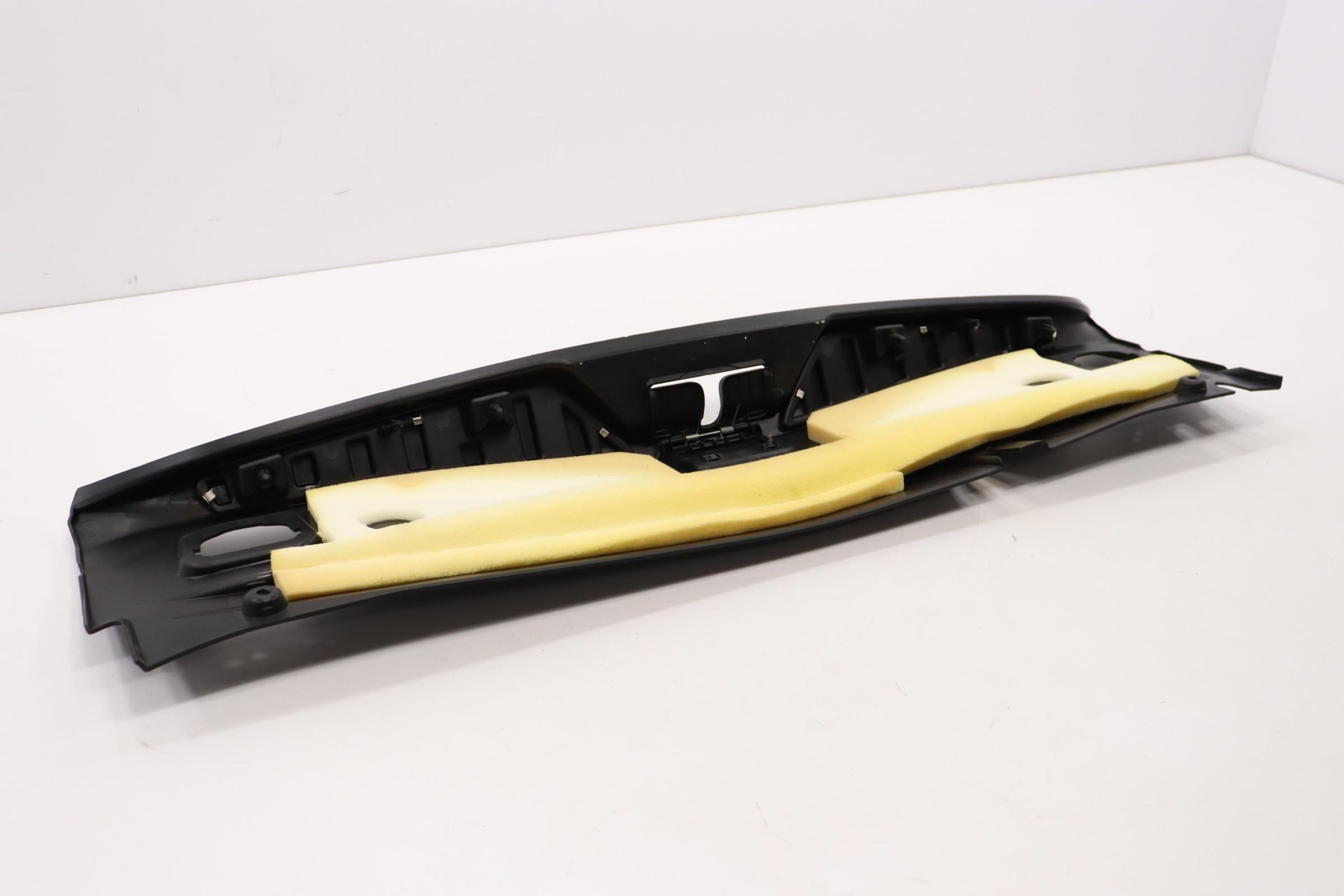 2014 - 2024 MASERATI QUATTROPORTE REAR TRUNK SILL SCUFF PLATE TRIM PANEL OEM