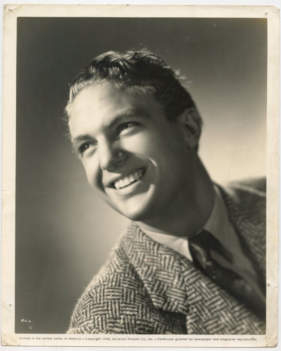 Robert Stack Portrait Young Robert Stack Amazon.com: Mickey Rooney: Forever Young 4 Movie