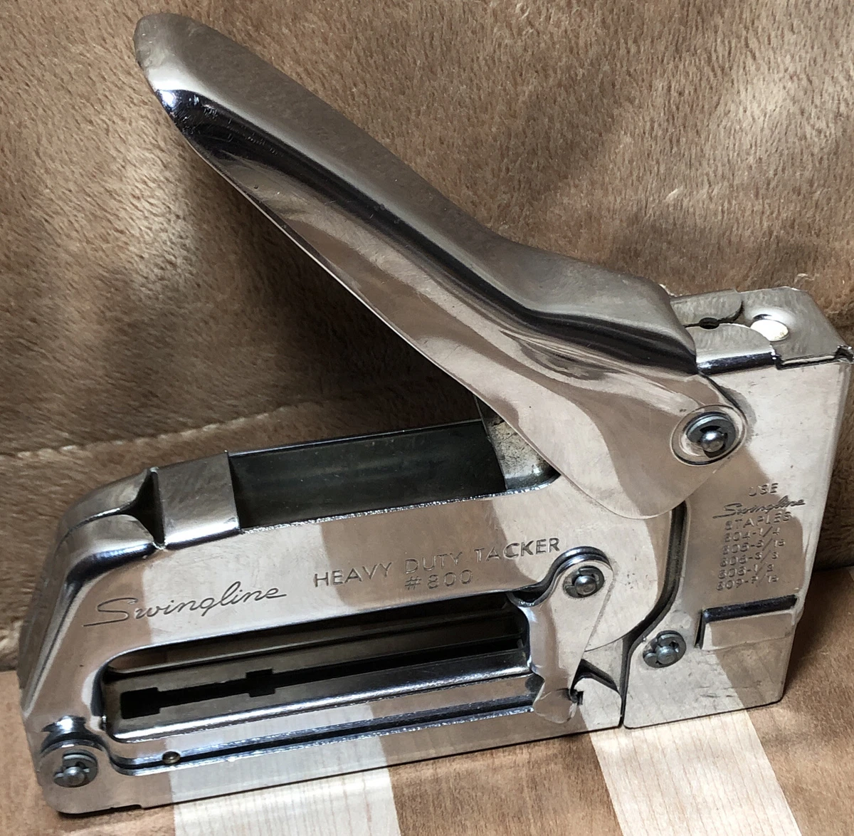 Vintage Swingline 800 Heavy Duty Stapler Staple Gun Chrome Manual Tacker Tool