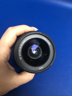 USED Sony Dt 3.5-5.6 18-55 SAM 0.25M / 0.82FT LENS **MODEL SAL1855