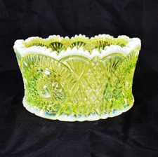 Mosser Glass Diamond Classic 6.5" bowl Vaseline Uranium glow carnival opale