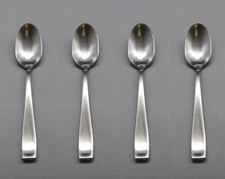 Oneida Stainless Flatware - SATIN MODA Teaspoons - Set of Four New
