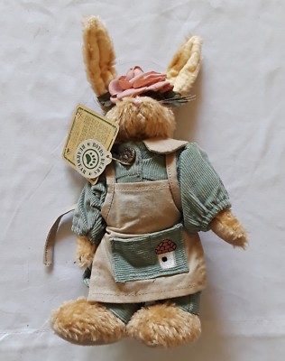 1990/98 Boyds Bearware Beige 10'' Jointed Rabbit w Flower Headband & Cloths