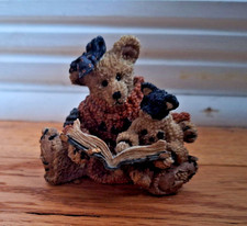 Agatha and Shelly  Scaredy Cat  Boyds Bearstone Collection Figurine  2246 MINT