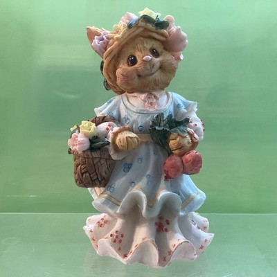 Vintage Mrs. Easter Bunny - Spring Gardening - 5  Tall Resin Figurine - Nice !