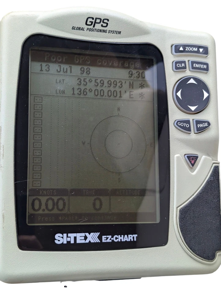 Si-Tex EZ-Chart GPS Chartplotter – Powers On – w/ Case, Manual & Accessories - Image 2 of 4