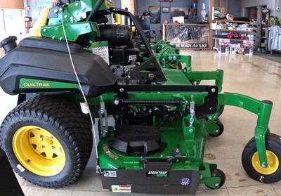 Speedtrap  Chute Blocker John Deere  Q850M QuikTrak  54 & 60'' No drilling!