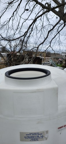 Chem-Tainer 900 Gallon Above-Ground Circular White Plastic Water Tank