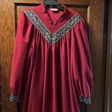 Vintage Ladies XL Vanity Fair Burgundy Fleece 3/4 Zip Embroidery Robe 3/4 Sleeve