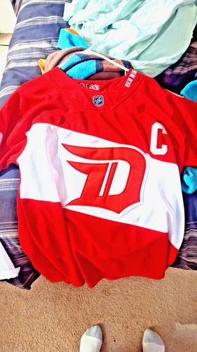 Detroit Red Wings Pavel Datsyuk Signed Autographed Jersey NWT NHL Hockey - COA