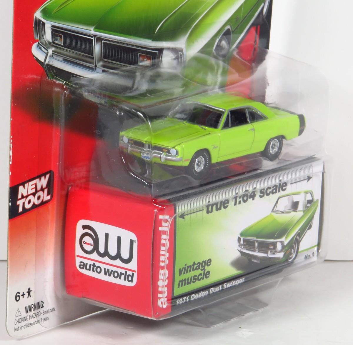 Auto World Vintage Muscle AW 1971 Dodge Dart Swinger #1 Diecast 71