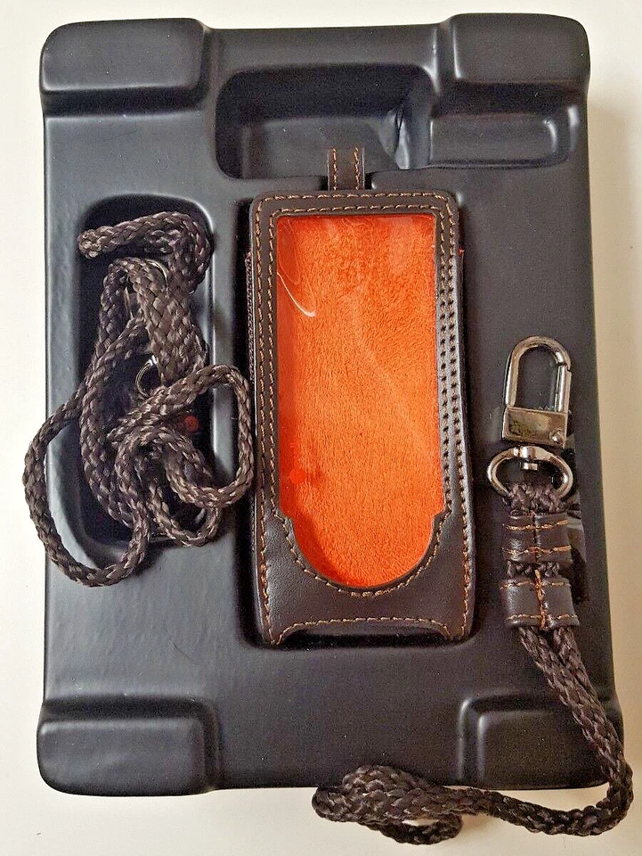 MACALLY DIVO  IPOD Nano 4th Generation Protective Leather Case Genuine - Image 2 of 4