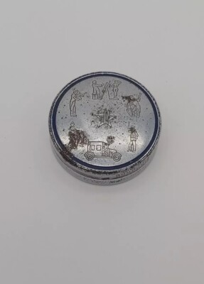 Vintage Bourjois Evening In Paris Rouge Powder Compact & Mirror Silver and Blue