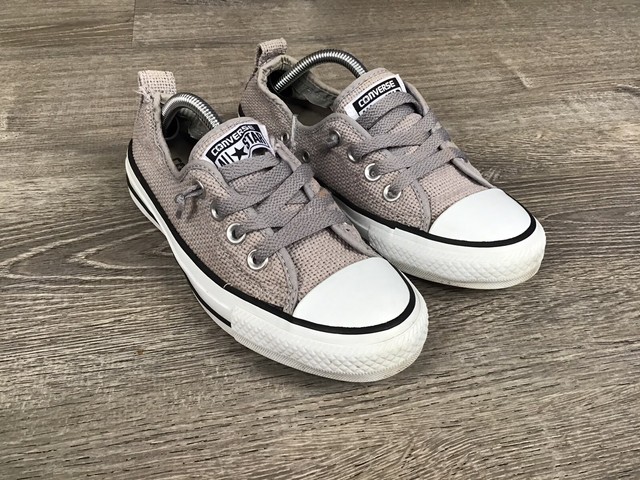 womens size 6 converse trainers