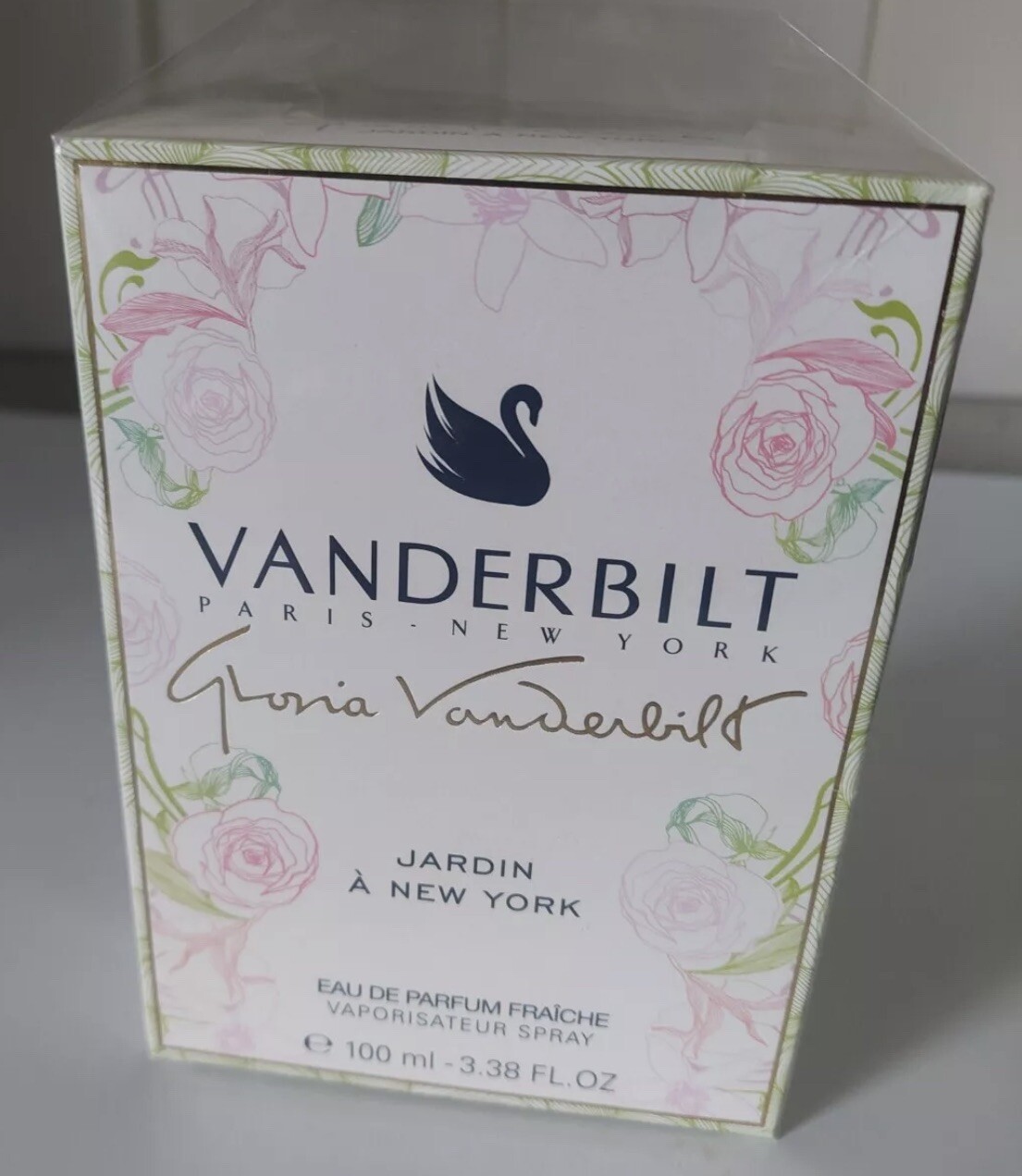 Parfum fraîcheur longue tenue Gloria Vanderbilt Jardin à New York 100 ml pour femme
